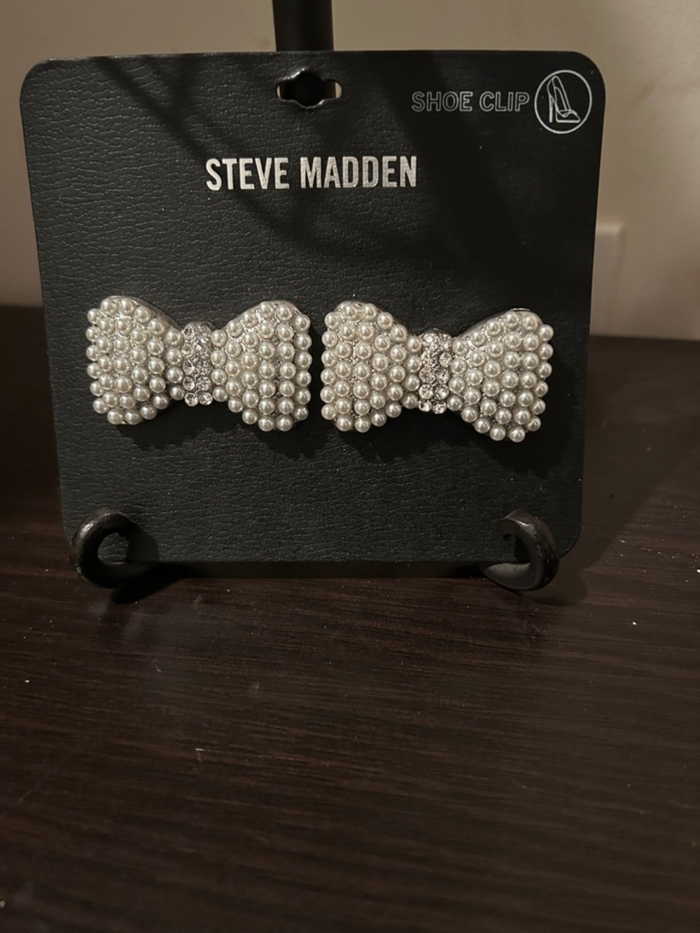 Steve Madden Pearl Bow Shoe Clips - Silver Pearl